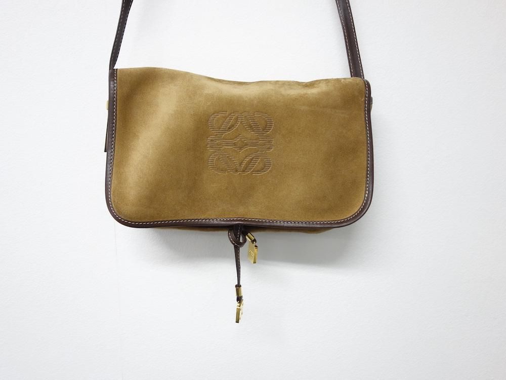 <img class='new_mark_img1' src='https://img.shop-pro.jp/img/new/icons15.gif' style='border:none;display:inline;margin:0px;padding:0px;width:auto;' />LOEWE    ߥ˥Хå ڥ USED 