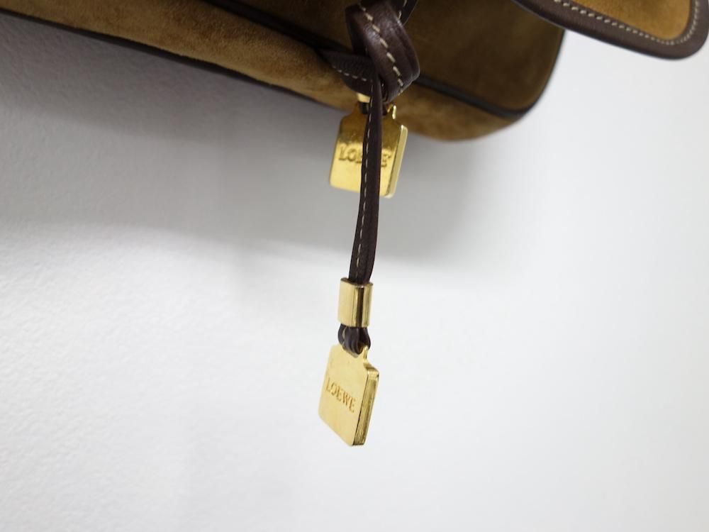 <img class='new_mark_img1' src='https://img.shop-pro.jp/img/new/icons15.gif' style='border:none;display:inline;margin:0px;padding:0px;width:auto;' />LOEWE    ߥ˥Хå ڥ USED 