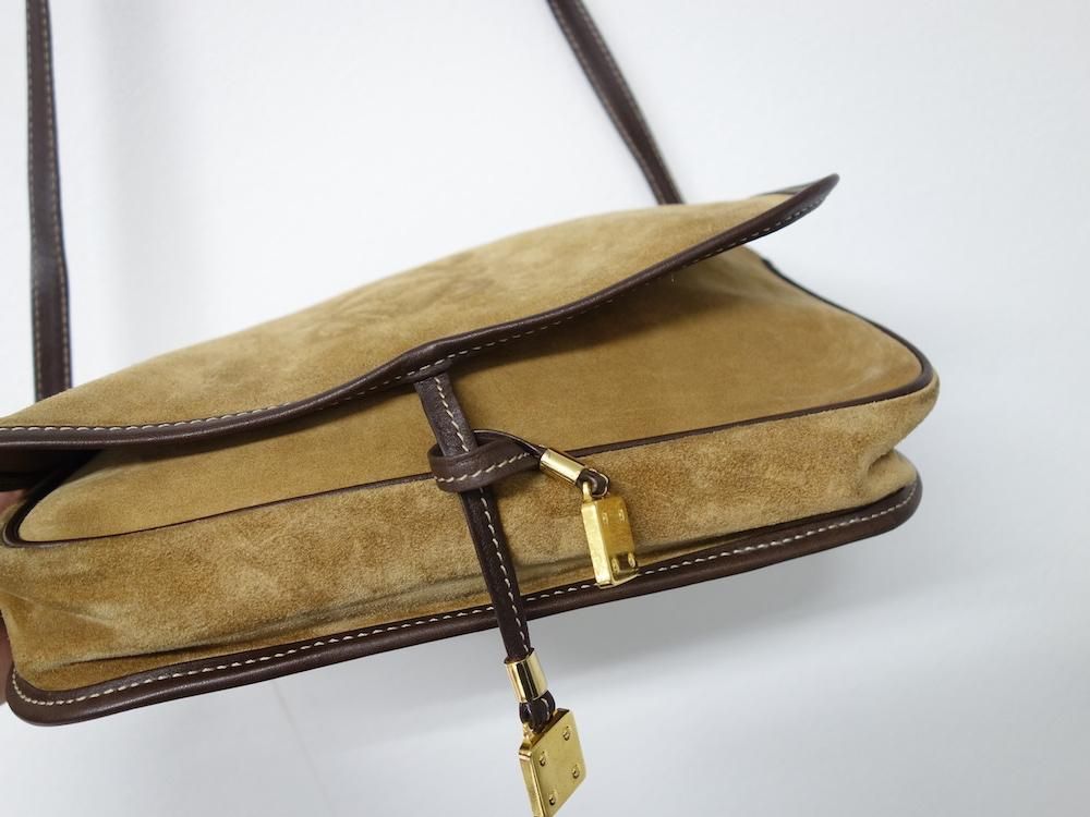 <img class='new_mark_img1' src='https://img.shop-pro.jp/img/new/icons15.gif' style='border:none;display:inline;margin:0px;padding:0px;width:auto;' />LOEWE    ߥ˥Хå ڥ USED 