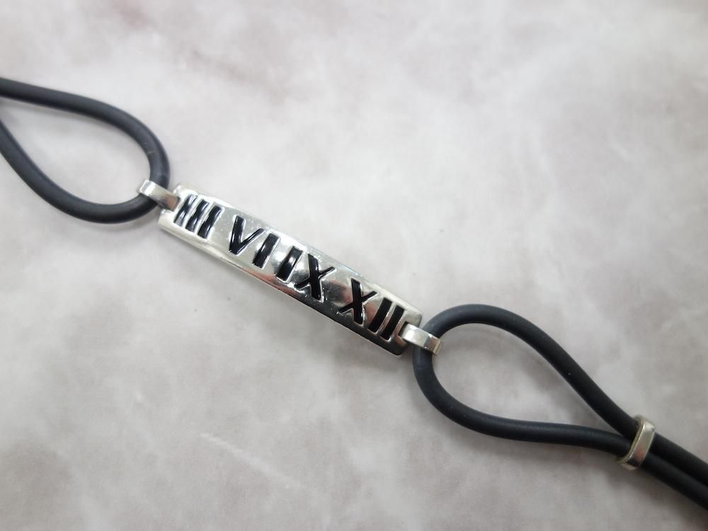 <img class='new_mark_img1' src='https://img.shop-pro.jp/img/new/icons15.gif' style='border:none;display:inline;margin:0px;padding:0px;width:auto;' />Tiffany & Co  ƥեˡ  ȥ饹 С֥쥹åȡsilver925  USED