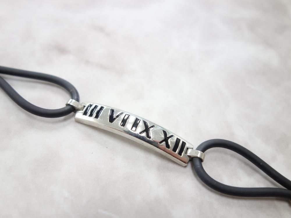 <img class='new_mark_img1' src='https://img.shop-pro.jp/img/new/icons15.gif' style='border:none;display:inline;margin:0px;padding:0px;width:auto;' />Tiffany & Co  ƥեˡ  ȥ饹 С֥쥹åȡsilver925  USED