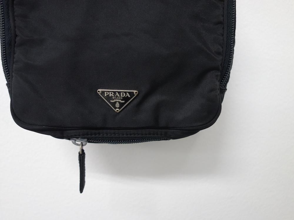 <img class='new_mark_img1' src='https://img.shop-pro.jp/img/new/icons15.gif' style='border:none;display:inline;margin:0px;padding:0px;width:auto;' />PRADA ץ  ߥ˥Хå ꥢ USED
