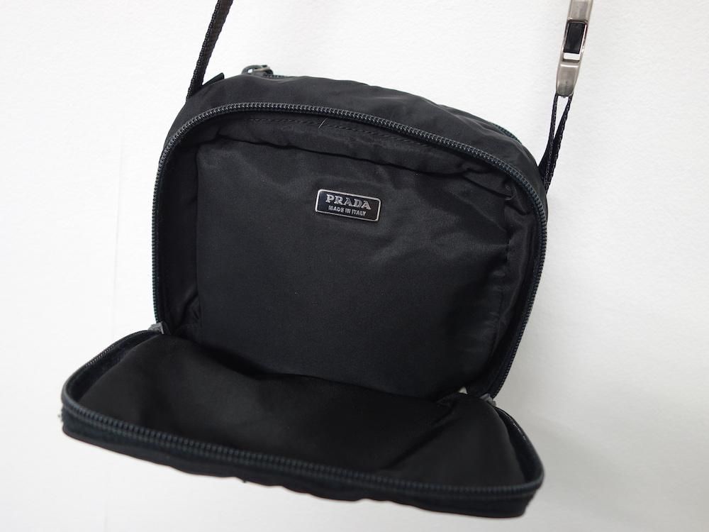 <img class='new_mark_img1' src='https://img.shop-pro.jp/img/new/icons15.gif' style='border:none;display:inline;margin:0px;padding:0px;width:auto;' />PRADA ץ  ߥ˥Хå ꥢ USED