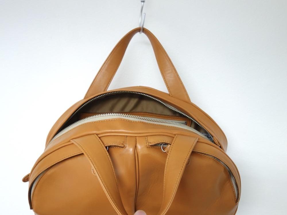 <img class='new_mark_img1' src='https://img.shop-pro.jp/img/new/icons15.gif' style='border:none;display:inline;margin:0px;padding:0px;width:auto;' />ISSEY MIYAKE   åߥ䥱  쥶ϥɥХå   USED