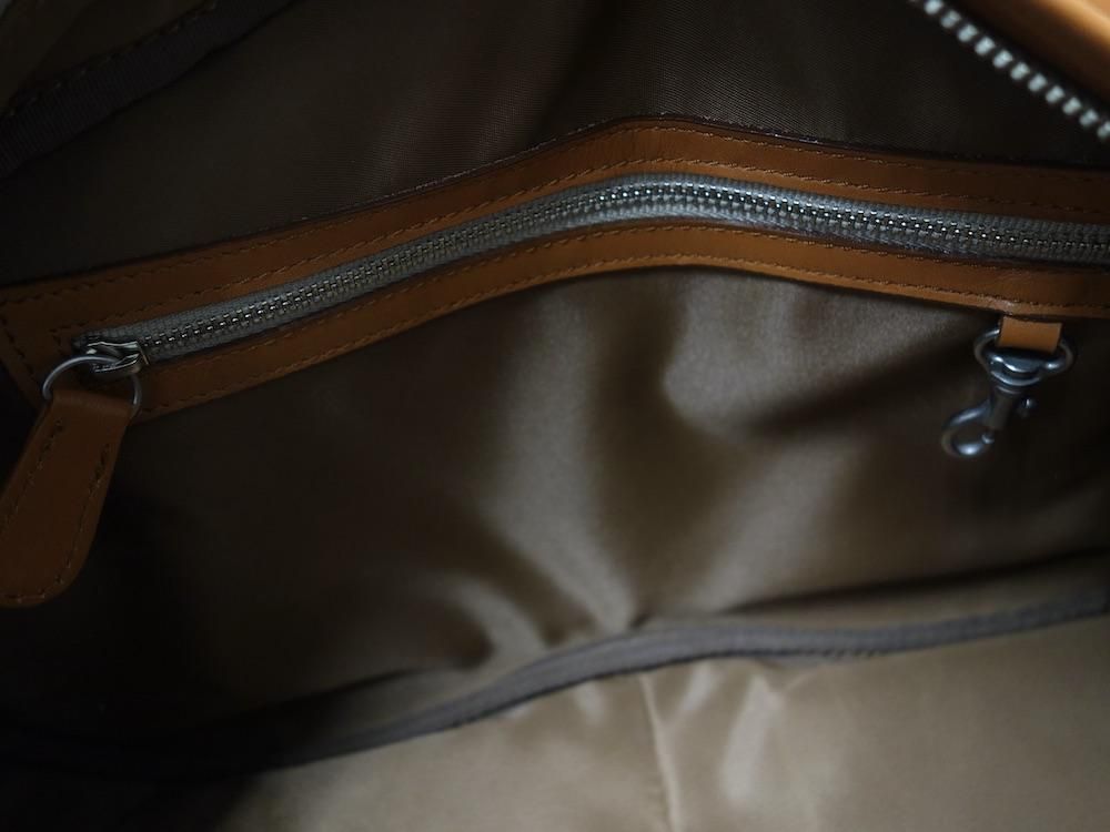 <img class='new_mark_img1' src='https://img.shop-pro.jp/img/new/icons15.gif' style='border:none;display:inline;margin:0px;padding:0px;width:auto;' />ISSEY MIYAKE   åߥ䥱  쥶ϥɥХå   USED