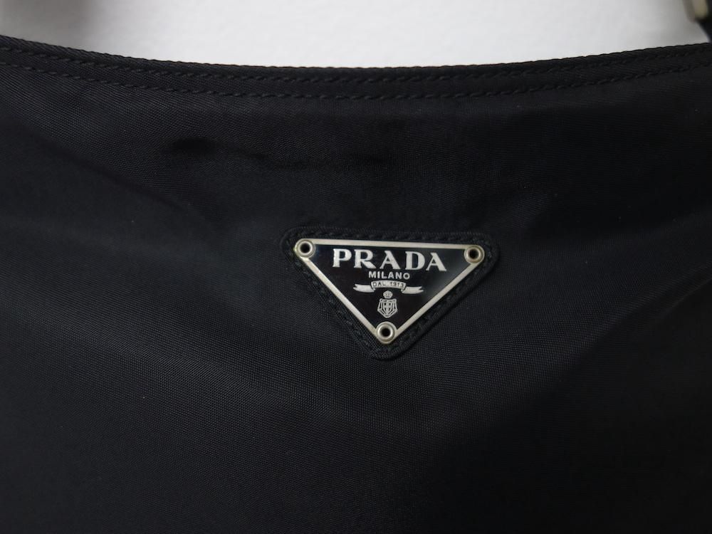 <img class='new_mark_img1' src='https://img.shop-pro.jp/img/new/icons15.gif' style='border:none;display:inline;margin:0px;padding:0px;width:auto;' />PRADA ץ  ߥ˥Хå ꥢ USED