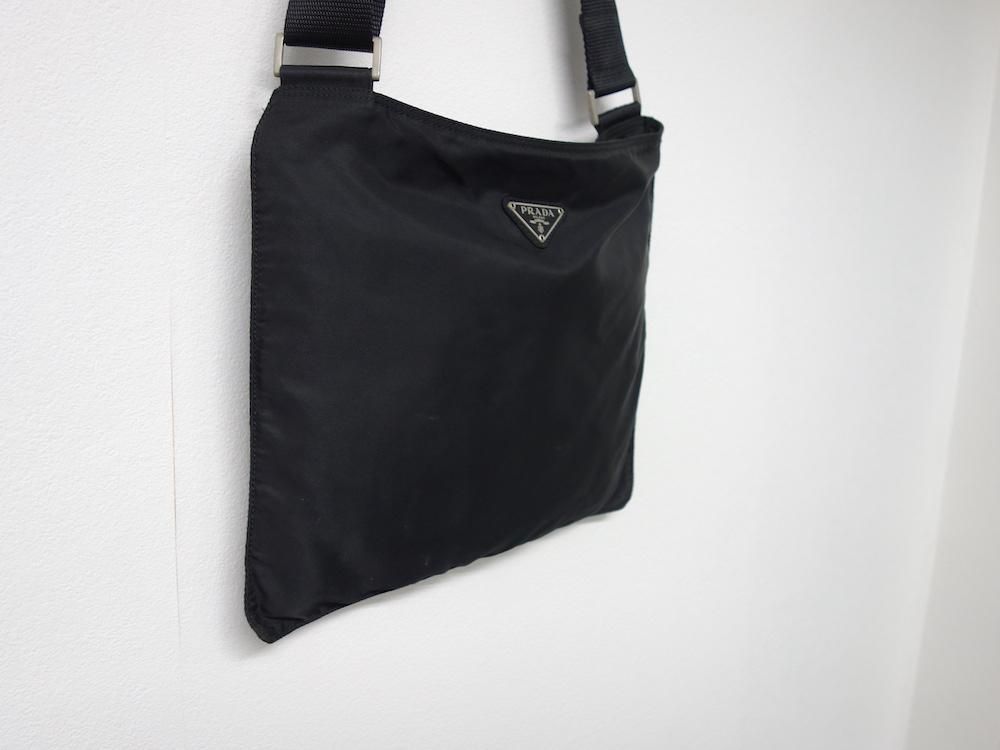 <img class='new_mark_img1' src='https://img.shop-pro.jp/img/new/icons15.gif' style='border:none;display:inline;margin:0px;padding:0px;width:auto;' />PRADA ץ  ߥ˥Хå ꥢ USED