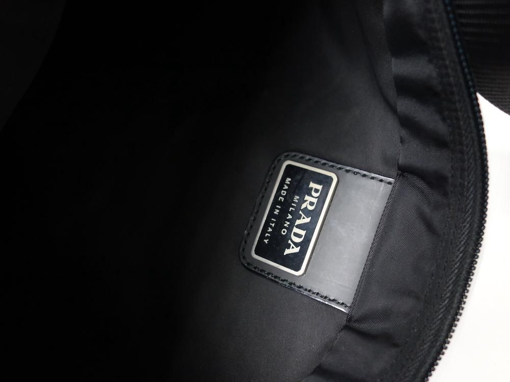 <img class='new_mark_img1' src='https://img.shop-pro.jp/img/new/icons15.gif' style='border:none;display:inline;margin:0px;padding:0px;width:auto;' />PRADA ץ  ߥ˥Хå ꥢ USED
