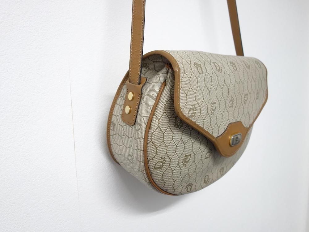 <img class='new_mark_img1' src='https://img.shop-pro.jp/img/new/icons15.gif' style='border:none;display:inline;margin:0px;padding:0px;width:auto;' />Vintage Christian Dior ǥ  ߥ˥Хå  ե USED