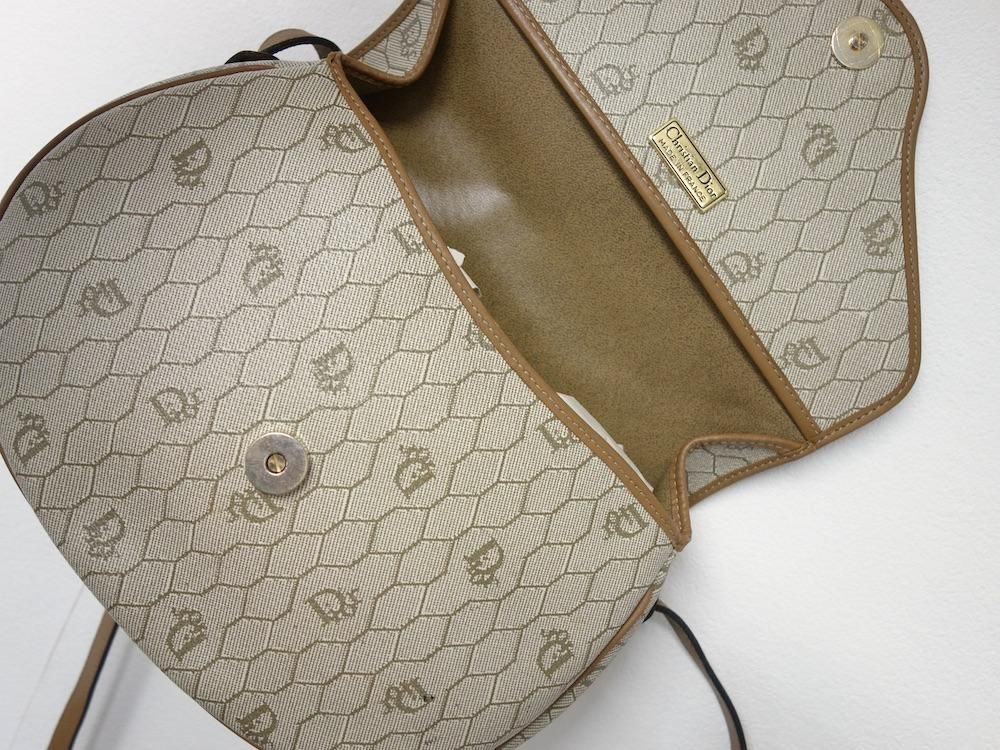 <img class='new_mark_img1' src='https://img.shop-pro.jp/img/new/icons15.gif' style='border:none;display:inline;margin:0px;padding:0px;width:auto;' />Vintage Christian Dior ǥ  ߥ˥Хå  ե USED