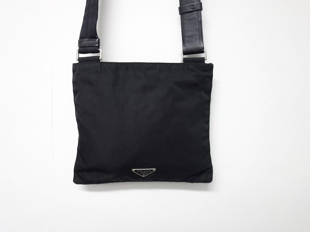 <img class='new_mark_img1' src='https://img.shop-pro.jp/img/new/icons15.gif' style='border:none;display:inline;margin:0px;padding:0px;width:auto;' />PRADA ץ  ߥ˥Хå ꥢ USED
