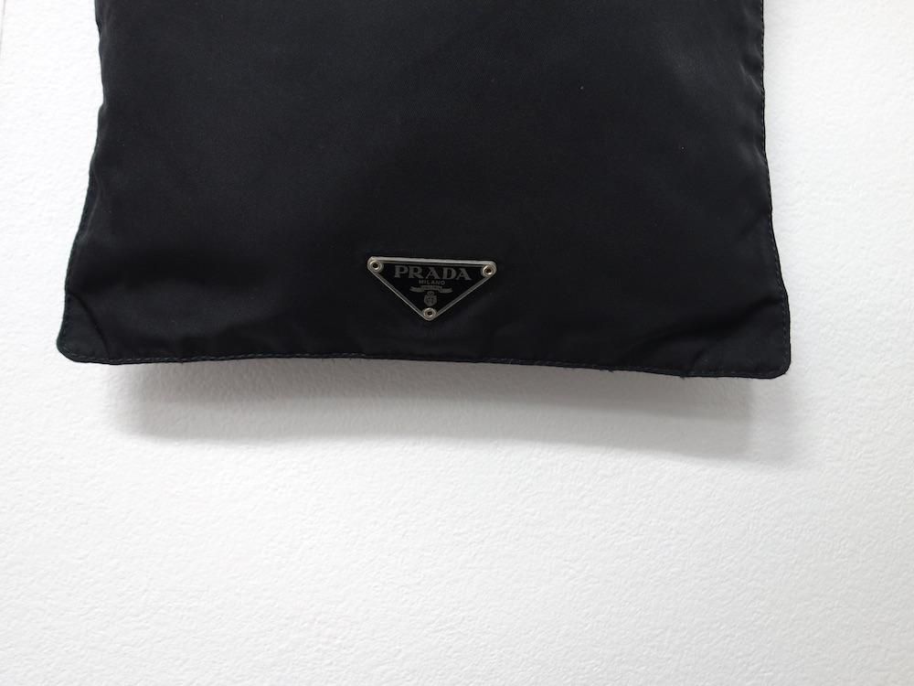 <img class='new_mark_img1' src='https://img.shop-pro.jp/img/new/icons15.gif' style='border:none;display:inline;margin:0px;padding:0px;width:auto;' />PRADA ץ  ߥ˥Хå ꥢ USED