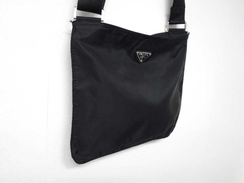 <img class='new_mark_img1' src='https://img.shop-pro.jp/img/new/icons15.gif' style='border:none;display:inline;margin:0px;padding:0px;width:auto;' />PRADA ץ  ߥ˥Хå ꥢ USED