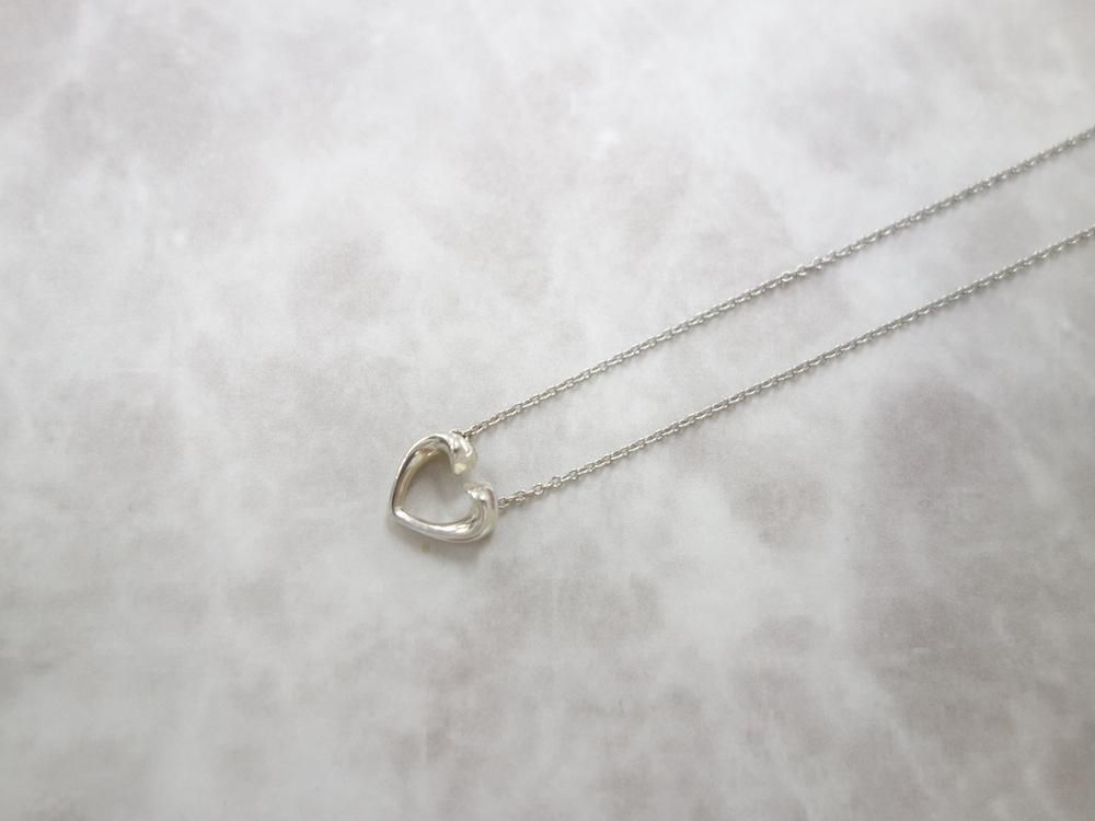 <img class='new_mark_img1' src='https://img.shop-pro.jp/img/new/icons15.gif' style='border:none;display:inline;margin:0px;padding:0px;width:auto;' />Tiffany & Co  ƥեˡ ƥͥϡ ͥå쥹silver925  USED