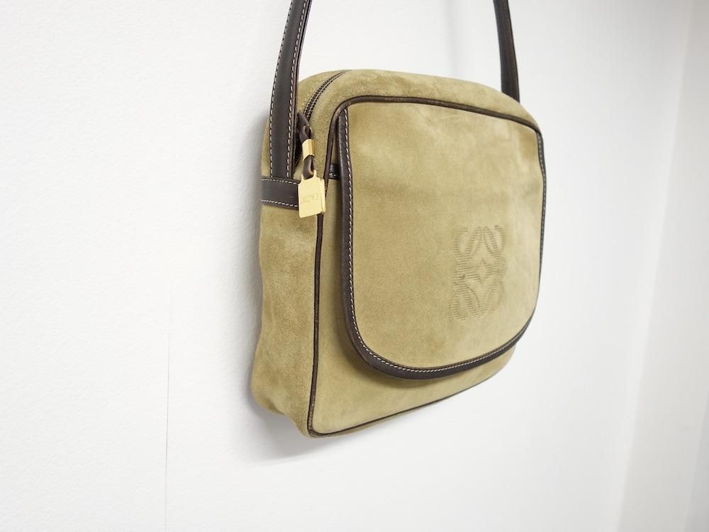 <img class='new_mark_img1' src='https://img.shop-pro.jp/img/new/icons15.gif' style='border:none;display:inline;margin:0px;padding:0px;width:auto;' />LOEWE   쥶 ߥ˥Хå  ڥ USED 