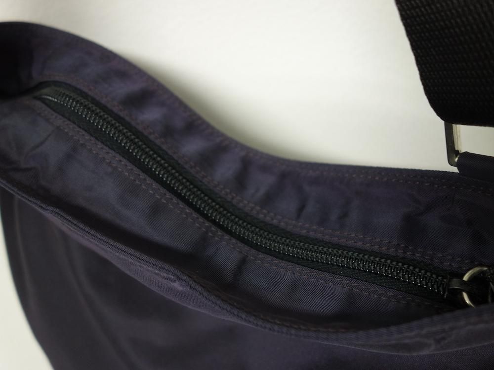 <img class='new_mark_img1' src='https://img.shop-pro.jp/img/new/icons15.gif' style='border:none;display:inline;margin:0px;padding:0px;width:auto;' />PRADA ץ  ߥ˥Хå ꥢ USED
