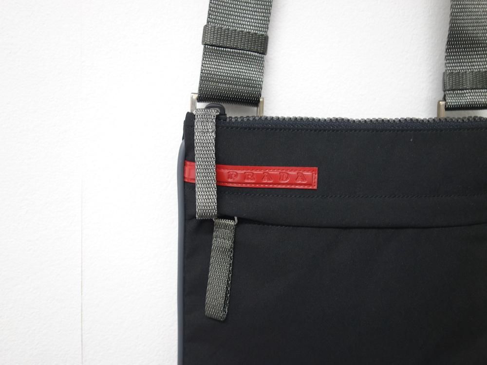 <img class='new_mark_img1' src='https://img.shop-pro.jp/img/new/icons15.gif' style='border:none;display:inline;margin:0px;padding:0px;width:auto;' />PRADA SPORT ץ  ߥ˥Хå USED