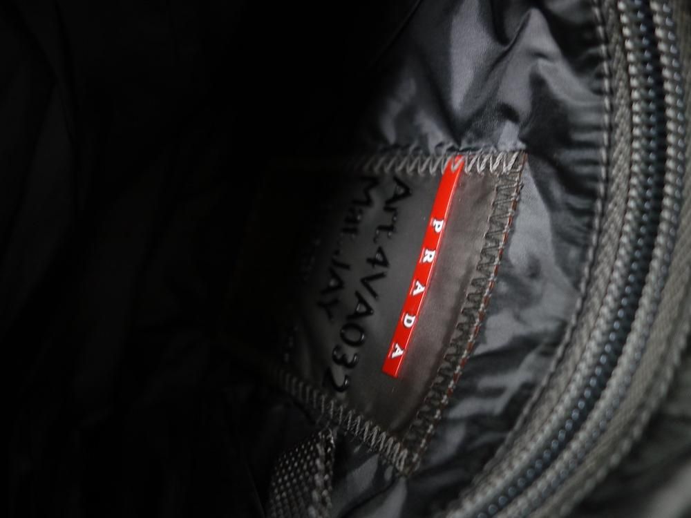 <img class='new_mark_img1' src='https://img.shop-pro.jp/img/new/icons15.gif' style='border:none;display:inline;margin:0px;padding:0px;width:auto;' />PRADA SPORT ץ  ߥ˥Хå USED