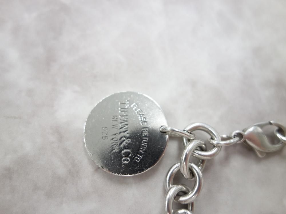 <img class='new_mark_img1' src='https://img.shop-pro.jp/img/new/icons15.gif' style='border:none;display:inline;margin:0px;padding:0px;width:auto;' />Tiffany & Co  ƥեˡ  ꥿ȥ ֥쥹åȡsilver925  USED