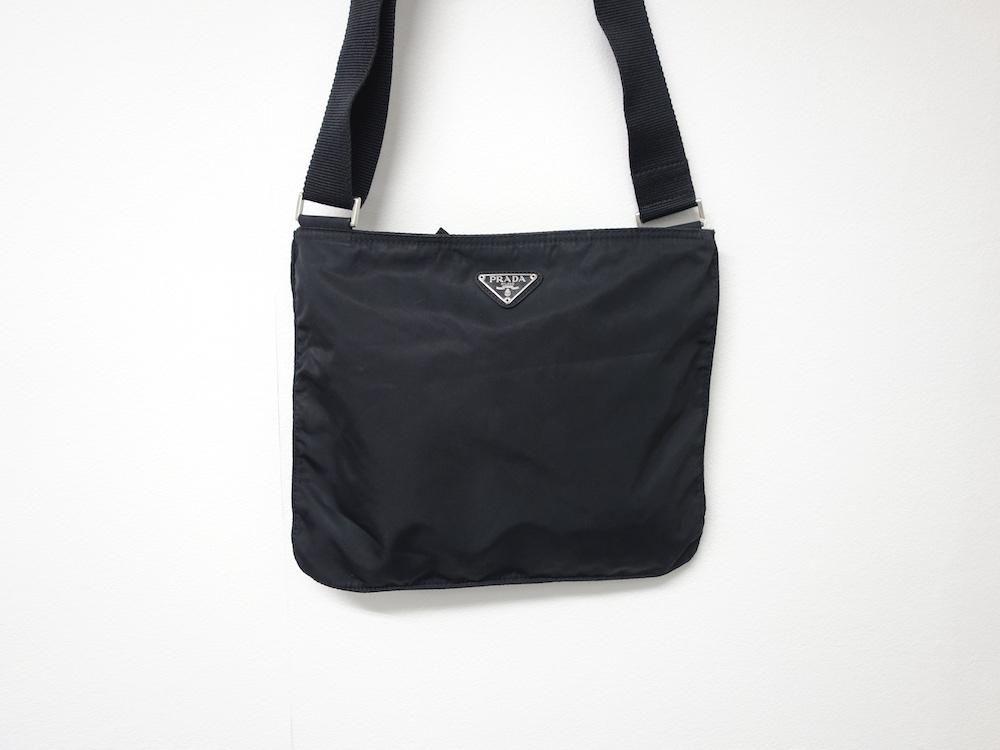<img class='new_mark_img1' src='https://img.shop-pro.jp/img/new/icons15.gif' style='border:none;display:inline;margin:0px;padding:0px;width:auto;' />PRADA ץ  ߥ˥Хå ꥢ USED