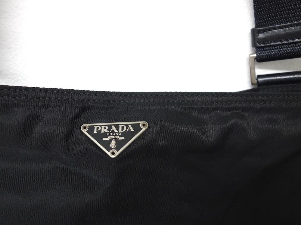 <img class='new_mark_img1' src='https://img.shop-pro.jp/img/new/icons15.gif' style='border:none;display:inline;margin:0px;padding:0px;width:auto;' />PRADA ץ  ߥ˥Хå ꥢ USED