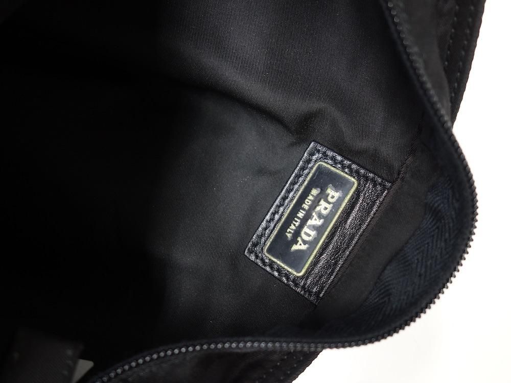 <img class='new_mark_img1' src='https://img.shop-pro.jp/img/new/icons15.gif' style='border:none;display:inline;margin:0px;padding:0px;width:auto;' />PRADA ץ  ߥ˥Хå ꥢ USED