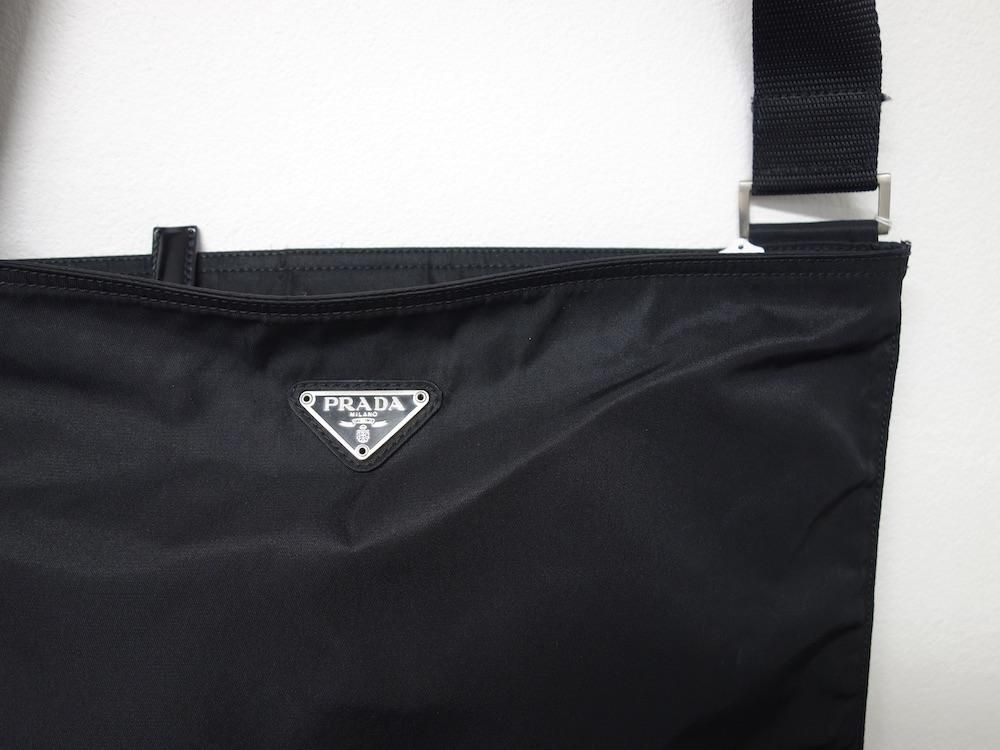 <img class='new_mark_img1' src='https://img.shop-pro.jp/img/new/icons15.gif' style='border:none;display:inline;margin:0px;padding:0px;width:auto;' />PRADA ץ  ߥ˥Хå ꥢ USED
