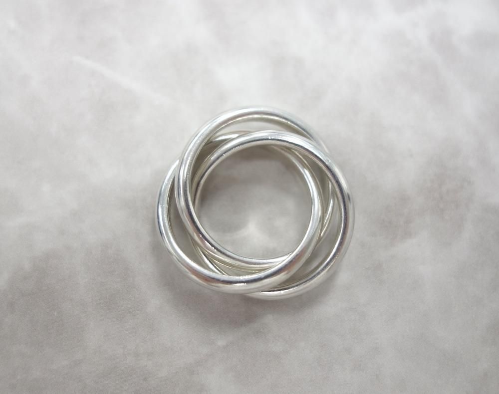 <img class='new_mark_img1' src='https://img.shop-pro.jp/img/new/icons15.gif' style='border:none;display:inline;margin:0px;padding:0px;width:auto;' />Tiffany & Co  ƥեˡ  ȥ˥ƥ Ϣ 󥰡silver925  USED 