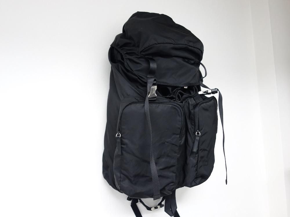 <img class='new_mark_img1' src='https://img.shop-pro.jp/img/new/icons15.gif' style='border:none;display:inline;margin:0px;padding:0px;width:auto;' />PRADA ץ ʥХåѥå V136 ꥢ USED