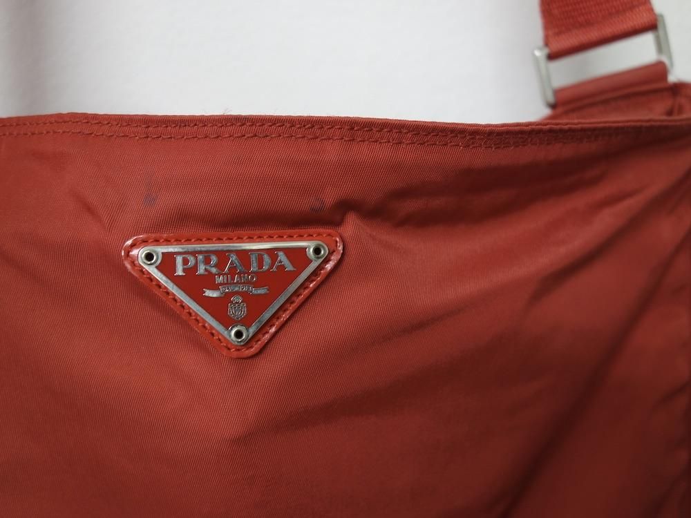 <img class='new_mark_img1' src='https://img.shop-pro.jp/img/new/icons15.gif' style='border:none;display:inline;margin:0px;padding:0px;width:auto;' />PRADA ץ  ߥ˥Хå ꥢ USED