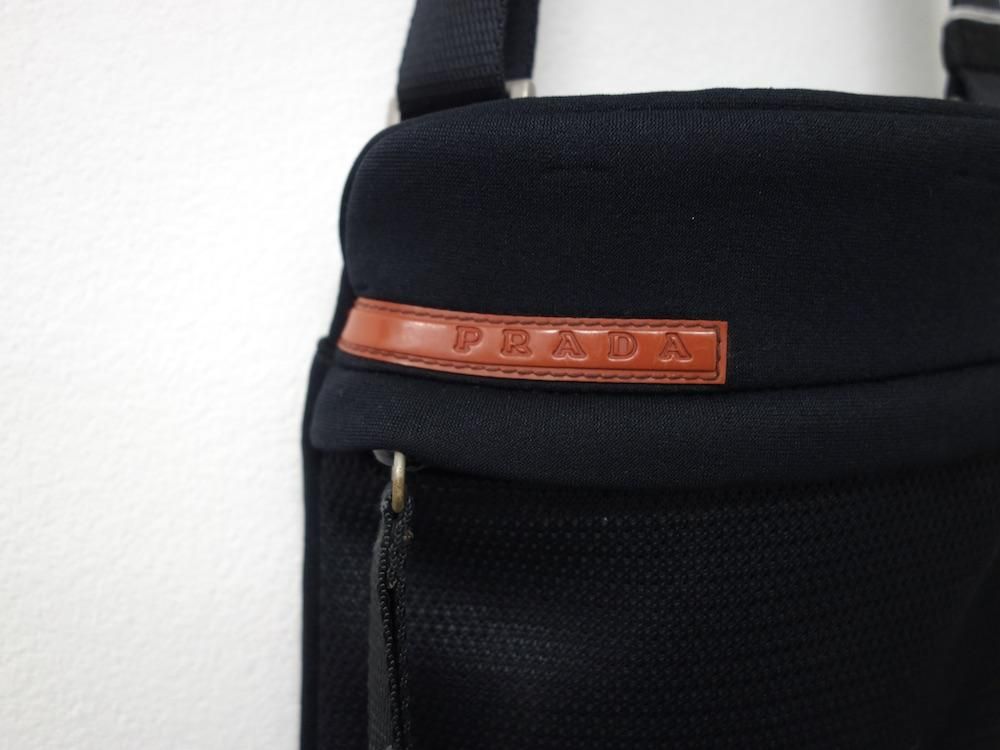 <img class='new_mark_img1' src='https://img.shop-pro.jp/img/new/icons15.gif' style='border:none;display:inline;margin:0px;padding:0px;width:auto;' />PRADA SPORT ץ  ߥ˥Хå ꥢ USED