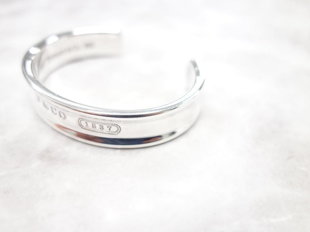 <img class='new_mark_img1' src='https://img.shop-pro.jp/img/new/icons15.gif' style='border:none;display:inline;margin:0px;padding:0px;width:auto;' />TIFFANY ƥեˡ  1837 ʥ ե֥쥹åȡsilver925  USED