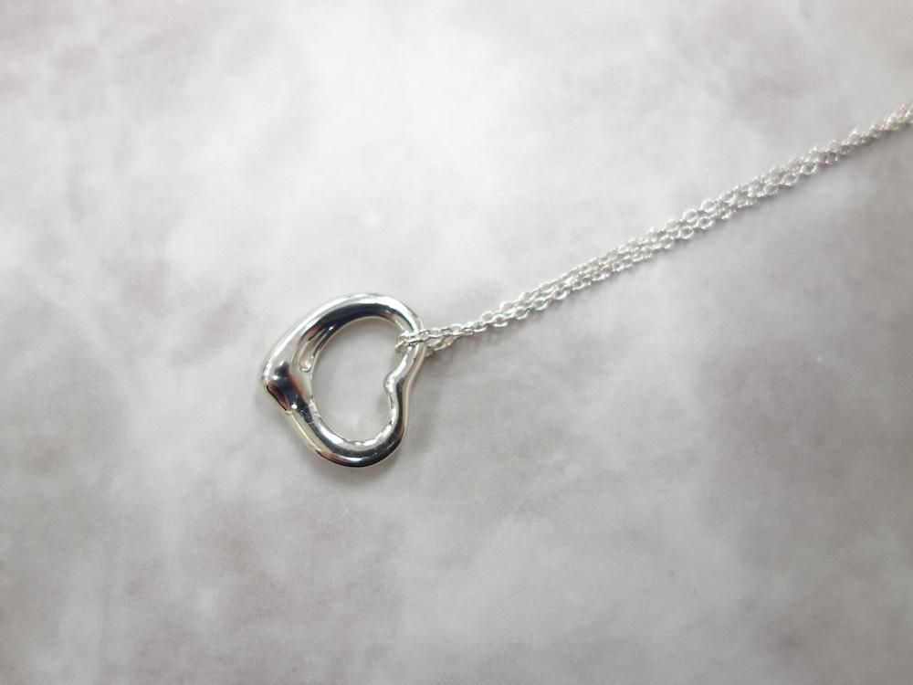 <img class='new_mark_img1' src='https://img.shop-pro.jp/img/new/icons15.gif' style='border:none;display:inline;margin:0px;padding:0px;width:auto;' />Tiffany & Co  ƥեˡ ץϡ ͥå쥹silver925  USED