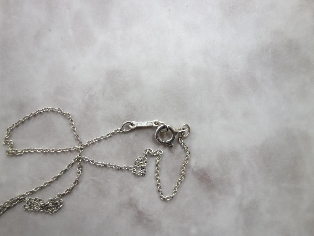 <img class='new_mark_img1' src='https://img.shop-pro.jp/img/new/icons15.gif' style='border:none;display:inline;margin:0px;padding:0px;width:auto;' />Tiffany & Co  ƥեˡ ƥɥåץͥå쥹silver925  USED
