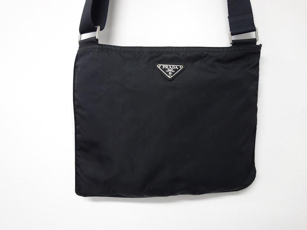 <img class='new_mark_img1' src='https://img.shop-pro.jp/img/new/icons15.gif' style='border:none;display:inline;margin:0px;padding:0px;width:auto;' />PRADA ץ  ߥ˥Хå ꥢ USED