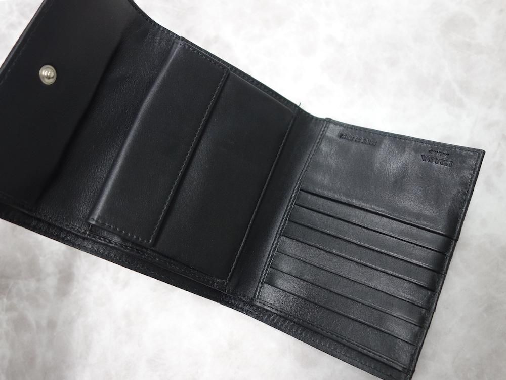 PRADA プラダ 三つ折り財布 三角プレート ナイロン ユニセックス プラダ PRADA 財布 三つ折り 折り財布 ナイロン 三角ロゴ メンズ