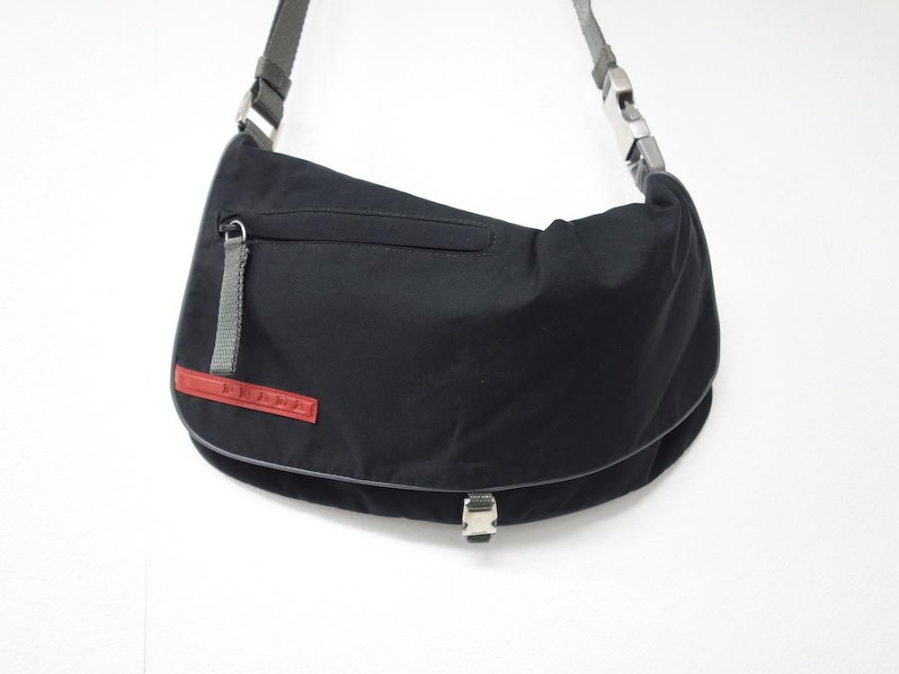 <img class='new_mark_img1' src='https://img.shop-pro.jp/img/new/icons15.gif' style='border:none;display:inline;margin:0px;padding:0px;width:auto;' />PRADA SPORT ץ ߥ˥Хå  ꥢ USED