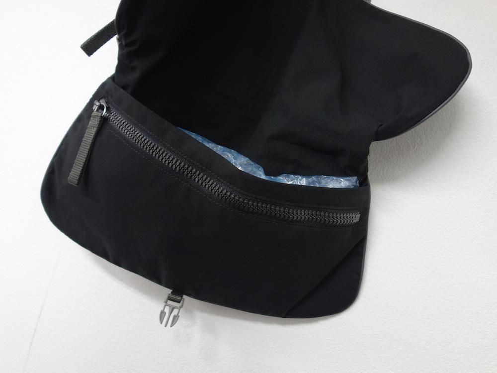 <img class='new_mark_img1' src='https://img.shop-pro.jp/img/new/icons15.gif' style='border:none;display:inline;margin:0px;padding:0px;width:auto;' />PRADA SPORT ץ ߥ˥Хå  ꥢ USED