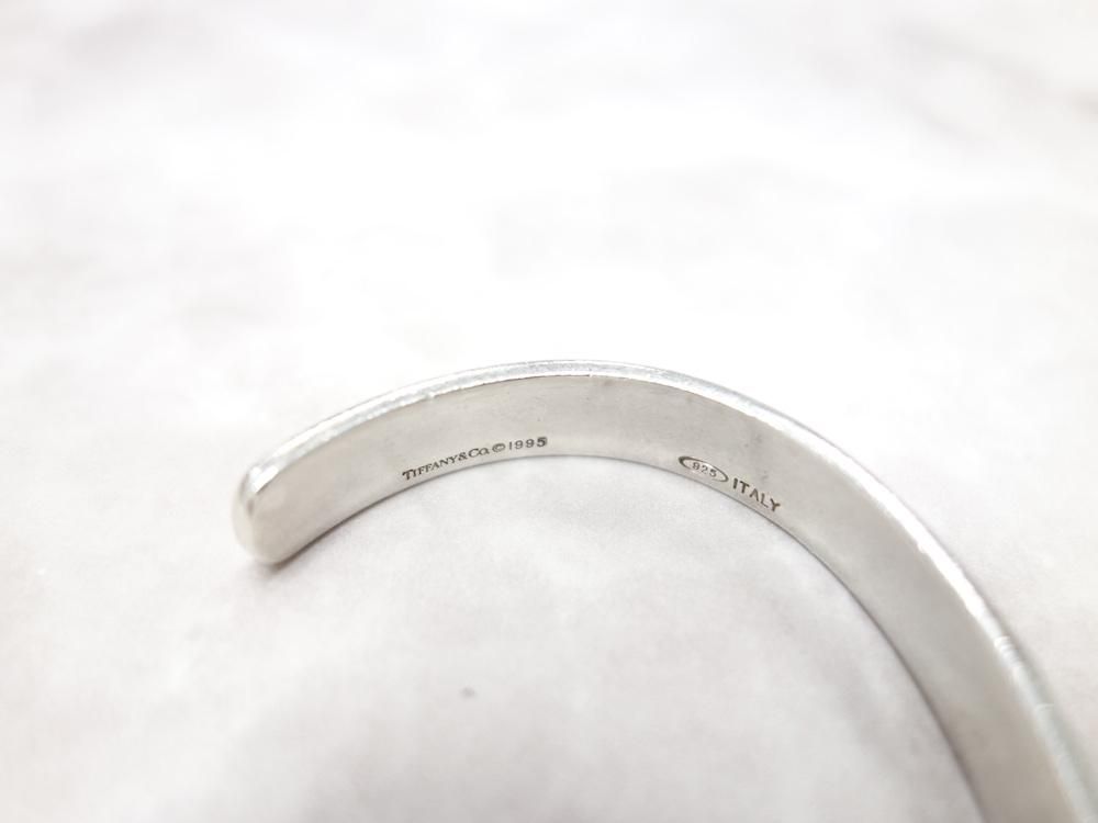 <img class='new_mark_img1' src='https://img.shop-pro.jp/img/new/icons15.gif' style='border:none;display:inline;margin:0px;padding:0px;width:auto;' />Tiffany & Co  ƥեˡ  ȥ饹 Х󥰥롡silver925  ꥢ USED