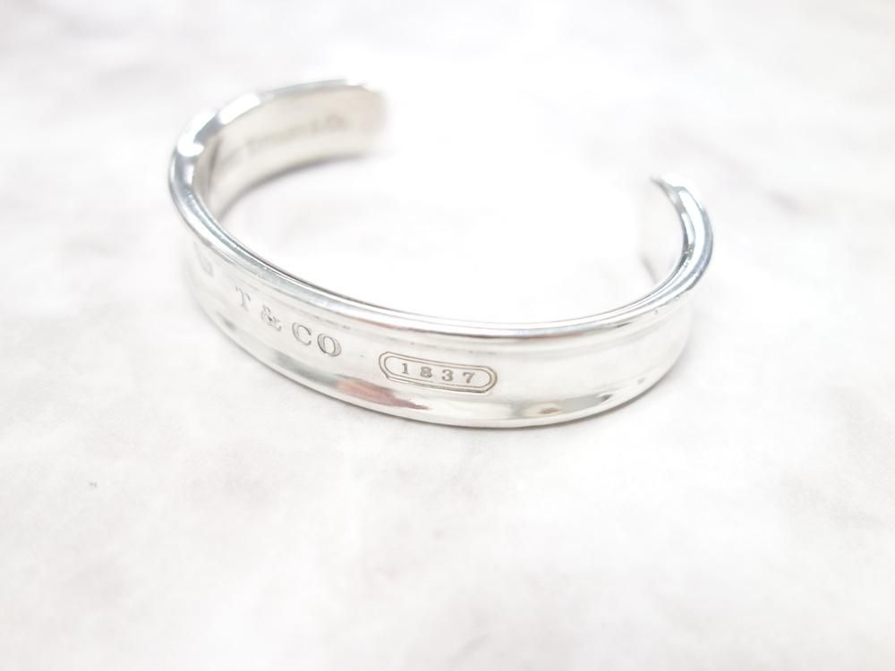 <img class='new_mark_img1' src='https://img.shop-pro.jp/img/new/icons15.gif' style='border:none;display:inline;margin:0px;padding:0px;width:auto;' />Tiffany & Co  ƥեˡ  1837 ʥ ե֥쥹åȡsilver925  USED