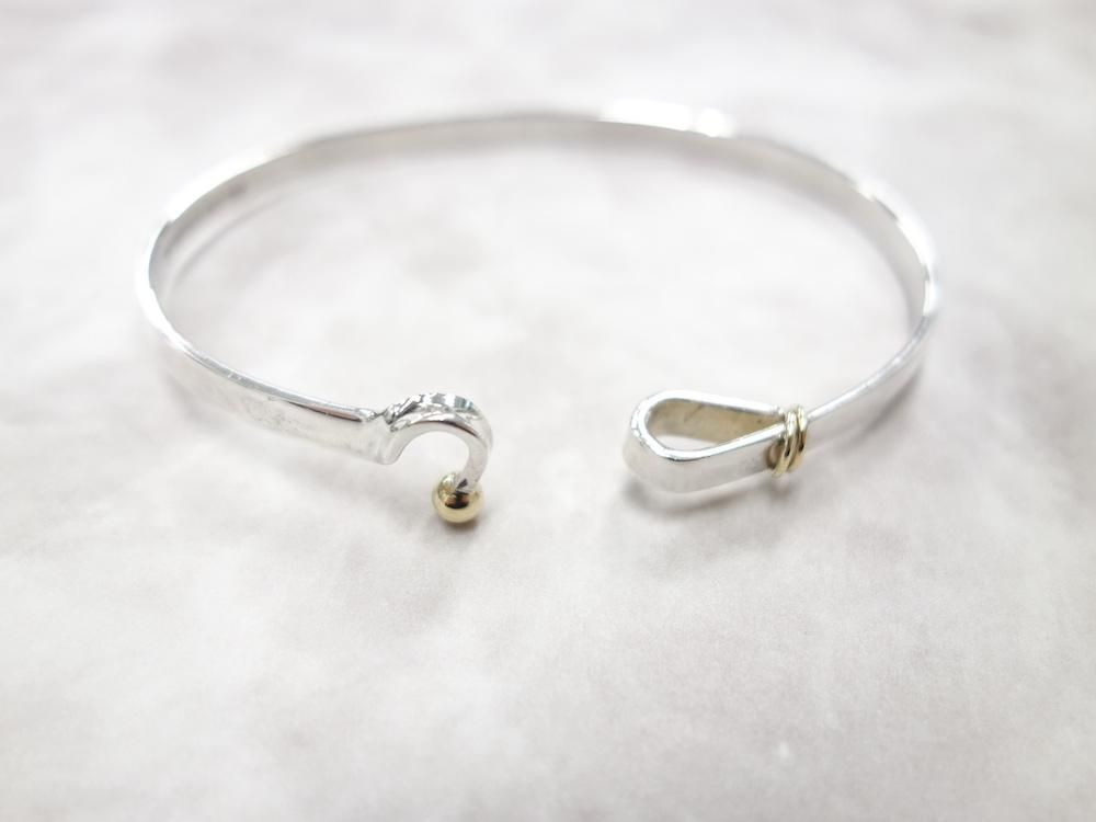 <img class='new_mark_img1' src='https://img.shop-pro.jp/img/new/icons15.gif' style='border:none;display:inline;margin:0px;padding:0px;width:auto;' />Tiffany & Co  ƥեˡ ֥ΥåȥХ󥰥롡silver925 18K USED