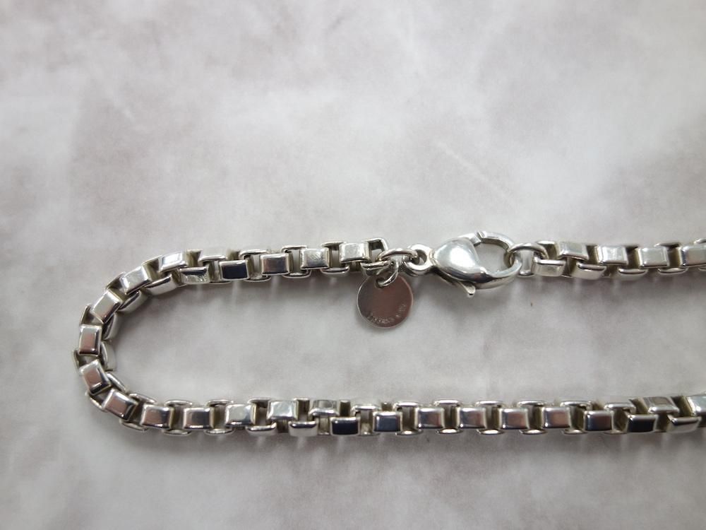 <img class='new_mark_img1' src='https://img.shop-pro.jp/img/new/icons15.gif' style='border:none;display:inline;margin:0px;padding:0px;width:auto;' />Tiffany & Co  ƥեˡ ٥ͥ ֥쥹å silver925 USED #2