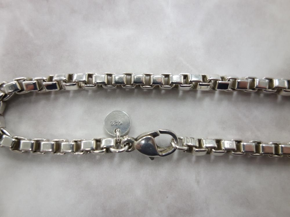 <img class='new_mark_img1' src='https://img.shop-pro.jp/img/new/icons15.gif' style='border:none;display:inline;margin:0px;padding:0px;width:auto;' />Tiffany & Co  ƥեˡ ٥ͥ ֥쥹å silver925 USED #2