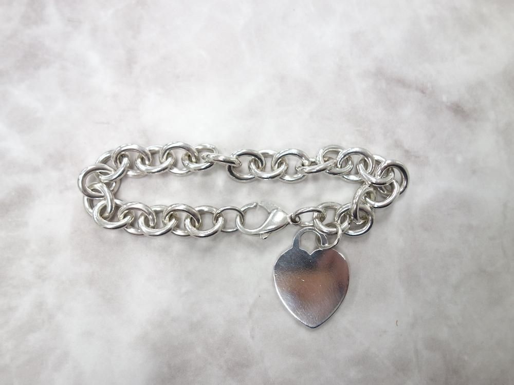 <img class='new_mark_img1' src='https://img.shop-pro.jp/img/new/icons15.gif' style='border:none;display:inline;margin:0px;padding:0px;width:auto;' />Tiffany & Co  ƥեˡ  ϡȥ ֥쥹åȡsilver925  USED