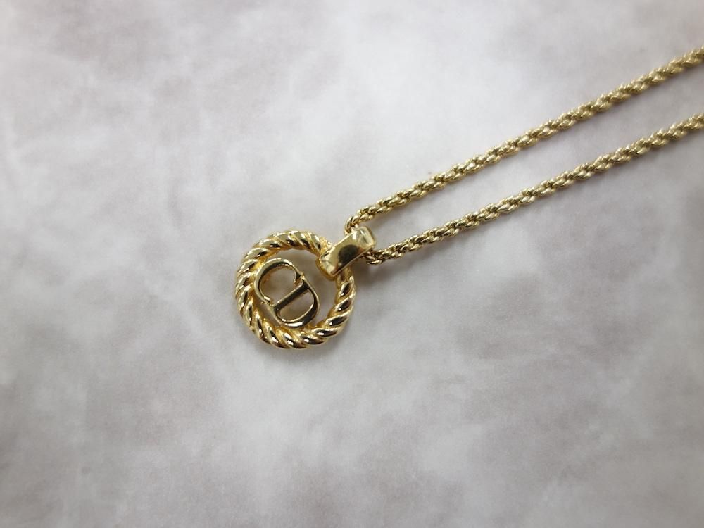 <img class='new_mark_img1' src='https://img.shop-pro.jp/img/new/icons15.gif' style='border:none;display:inline;margin:0px;padding:0px;width:auto;' />Vintage Christian Dior ꥹǥ  ͥå쥹 USED