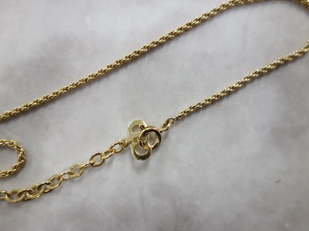 <img class='new_mark_img1' src='https://img.shop-pro.jp/img/new/icons15.gif' style='border:none;display:inline;margin:0px;padding:0px;width:auto;' />Vintage Christian Dior ꥹǥ  ͥå쥹 USED