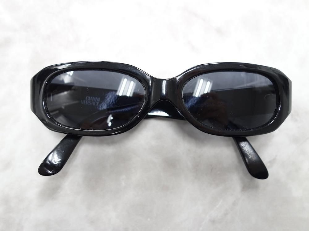 <img class='new_mark_img1' src='https://img.shop-pro.jp/img/new/icons15.gif' style='border:none;display:inline;margin:0px;padding:0px;width:auto;' />GIANNI VERSACE 륵 ǥ塼 󥰥饹   ꥢ USED