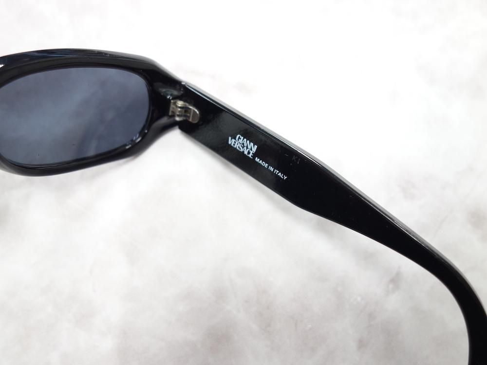 <img class='new_mark_img1' src='https://img.shop-pro.jp/img/new/icons15.gif' style='border:none;display:inline;margin:0px;padding:0px;width:auto;' />GIANNI VERSACE 륵 ǥ塼 󥰥饹   ꥢ USED