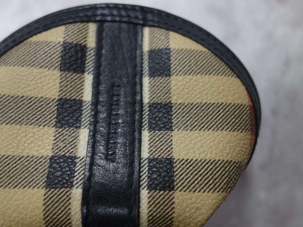 <img class='new_mark_img1' src='https://img.shop-pro.jp/img/new/icons15.gif' style='border:none;display:inline;margin:0px;padding:0px;width:auto;' />BURBERRY СХ꡼ 饷åå󥱡 USED