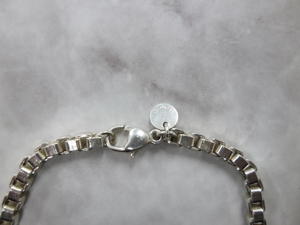 <img class='new_mark_img1' src='https://img.shop-pro.jp/img/new/icons15.gif' style='border:none;display:inline;margin:0px;padding:0px;width:auto;' />Tiffany & Co  ƥեˡ ٥ͥ ֥쥹å silver925 USED #1